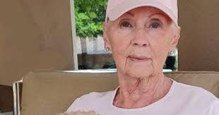 Leslie Anderson-Eckert