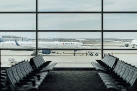 Your pet carrier must be stowed and remain under the seat for taking off and landing. Flying With Cats On Delta Travel With Your Cat