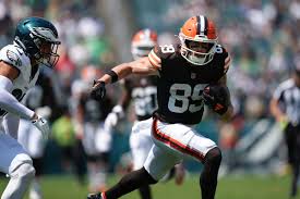 Browns make flurry of roster moves ahead of Raiders matchup; more moves to  be made - Yahoo Sports