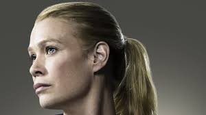 During the initial outbreak, she and her sister, amy, were saved by dale horvath and eventually joined a group of survivors at a camp outside atlanta. The Walking Dead Staffeln Episodenguide 6 Laurie Holdens Andrea Harrison Starb Im Finale Von Staffel 3 Netzwelt