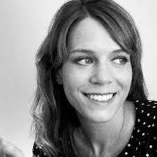 Karen Nickerson's Instagram, Twitter & Facebook