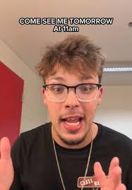 Just a normal Wednesday in Wisconsin 🤘 Let's go do this meet and gree...