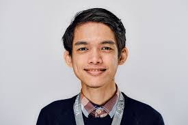 Matthew Petroff's Instagram, Twitter & Facebook