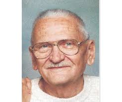 Lyle Bloom Obituary (2017)