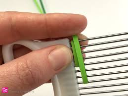 This, in turn, produced rolls of paper which were then pinched into shape and used to decorate religious pictures. Simple Quilling Paper Grass The Papery Craftery