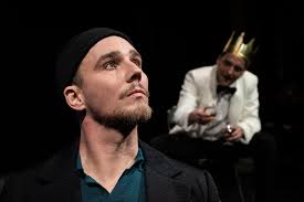 Hamlet bez naděje a dokudrama o Marxovi. Brněnská divadla předvedla na  festivalu Divadelní svět, co umí