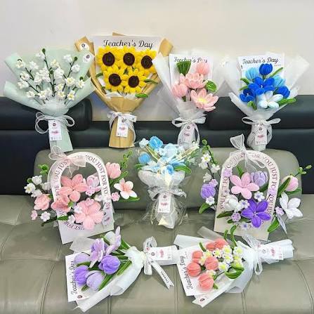 Hoa kẽm nhung 🌸 | Rất nhìu bó hoa ý nghĩa cho 20/11 đã được July gửi đi Cả  nhà nhanh tay đặt hoa nhé còn vài ngày nữa thui ạ #handmade #
