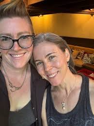 Stephanie Woomer's Instagram, Twitter & Facebook