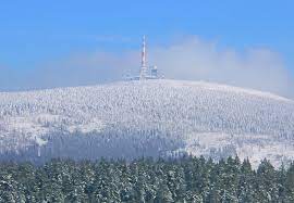 Der brocken ist mit 1.141 metern höhe der höchste berg im harz und in ganz norddeutschland. Sachsen Anhalt Lese Der Brocken