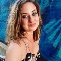 Kaitlin Farrell's Instagram, Twitter & Facebook