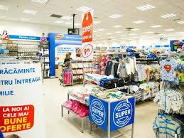 C&a este unul dintre cei mai importanţi retaileri. Zara H M Si C A Au Pierdut Lupta Pentru SupremaÅ£ie Pe PiaÅ£a Modei Pentru Copii Compania Care A Venit Din UmbrÄƒ Si Acum DominÄƒ PiaÅ£a De Peste 300 De Milioane De Euro