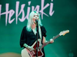 Kaczmarek opuścił grupę cała góra barwinków, w której był wokalistą i gitarzystą, i tym samym dołączył do zespołu darii. Daria Zawialow Kim Jest Wiek Wzrost Waga Instagram Maz Kariera Plotki