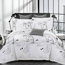 From clean white linens to classic nautical blues, quality quilts to the heavenly touch of a light jersey sheet set, the soft furnishings of a traditional beach bungalow make an ideal sleepytime retreat. Beach Themed Tropical Hawaiian Holiday Twin Full Queen Size Bedding Sets Hipsterbedding Com
