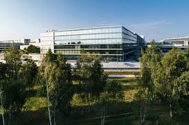 2021 bietet die landesgartenschau ingolstadt unter dem motto „inspiration natur ein spannendes ausstellungs die landesgartenschau ingolstadt heisst sie herzlich willkommen! T3 Audi Design Center In Ingolstadt Gmp Archdaily
