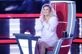 Find out why kelly clarkson had seen several red flags about her husband before filing. The Voice 2021 Where Is Kelly Clarkson Why Is Nick Jonas Leaving Deseret News