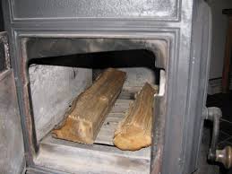 Wood Burning Stove Tips How To Start Your Fire Keep It Burning Safely Homesteading Simple Self Sufficient Off The Grid Homesteading Com Wood Burning Tips Wood Stove Cooking Wood Burning