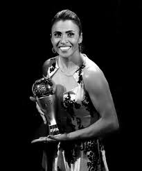 Recentemente, marta, a atleta brasileira eleita seis vezes a melhor jogadora de futebol feminino a jogadora foi premiada, pela women's sports foundation, por sua forte atuação pela quebra de. Marta Martavsilva10 Acaba De Receber O Premio De Melhor Jogadora Do Mundo No The Best Da Fifa Female Soccer Players Womens Football Inspirational Women
