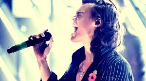 He sings a note with & without vibrato to illustrate the differences. The 8 Singing Voice Types Find Out Yours Here