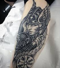 Norse inspired sleeve done by shamack at inkden in blackpool england. 50 Wikinger Tattoo Ideen Nordische Symbole Und Ihre Bedeutung Wikinger Tattoo Skandinavisches Tattoo Wikinger Tattoo Symbole