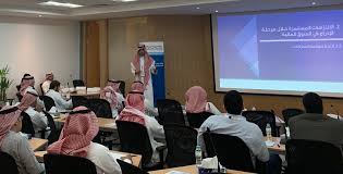 الاكتتاب عن طريق شركة مرخص لها بالعمل في الأوراق المالية. Ù‡ÙŠØ¦Ø© Ø§Ù„Ø³ÙˆÙ‚ Ø§Ù„Ù…Ø§Ù„ÙŠØ© Ù…Ù…Ø«Ù„Ùˆ 100 Ø´Ø±ÙƒØ© Ù…Ø¯Ø±Ø¬Ø© ÙŠØ­Ø¶Ø±ÙˆÙ† Ø­Ù„Ù‚Ø§Øª Ø¹Ù…Ù„ Ø¹Ù„Ø§Ù‚Ø§Øª Ø§Ù„Ù…Ø³ØªØ«Ù…Ø±ÙŠÙ† Ù„Ø¯Ù‰ Ø§Ù„Ø´Ø±ÙƒØ§Øª Ø§Ù„Ù…Ø¯Ø±Ø¬Ø©