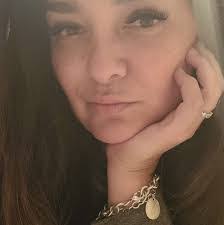 Monette Anderson's Instagram, Twitter & Facebook