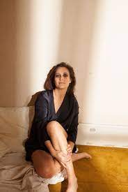 Biografía de julie de bona y su filmografía, todas sus películas: Julie De Bona