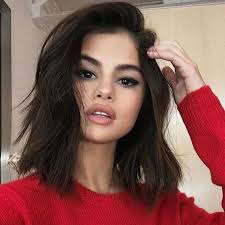 No matter what you do with your hair, the end goal in mind is always to hide your cheeks. 50 Short Hairstyles For Round Faces 2018 2019 Hairstyles Pictures