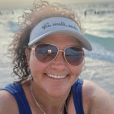 Working at del farm grocery store