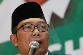 Gaji pppk dikonversikan dari gaji pokok pns berdasarkan golongan/ruang/masa kerja menjadi golongan i sampai xvii dengan masa kerja maksimal 33 tahun, ditambah faktor pajak 15 persen. Regional Gaji Honorer Sering Telat Ridwan Kamil Tegur Kepala Dinas Di Jabar