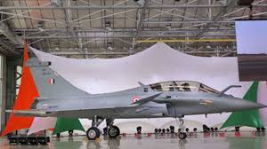 Detailed specs, range, combat features and cabin pictures of the dassault rafale military fighter aircraft. Rart4sjodio7am