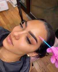 Brow Lamination for Vacation🙌🏽 Www.ReignBeautyCo.com for easy online  booking 🤍
