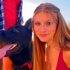 Libby Johnson (@thelojomojo)