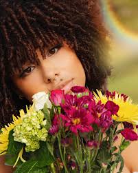 A dance through the colors of spring💐🌬️🍃 Model: @alalvv_