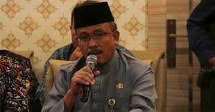 Maybe you would like to learn more about one of these? Disbudpar Diminta Susun Standar Penggunaan Baju Melayu