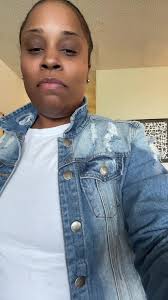 Sharonda Sullivan (@sharondasullivanstudio)