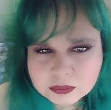 Halle Moran's Instagram, Twitter & Facebook