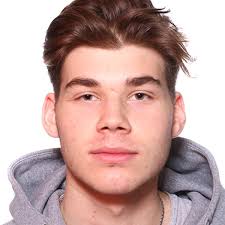 Hello, my name is David. I'm an actor from the Southwestern, Pennsylvania  area, currently traveling around the Boston area, particularly Natick and  Framingham. Graduated from a film program not too long ago.