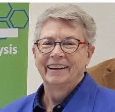 Tracie Schroeder's Instagram, Twitter & Facebook