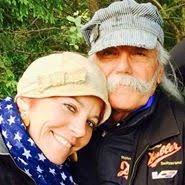 Amanda Hennessy (amandahennessy3)