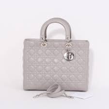 Sacs dior expertisés disponibles sur collector square : Sac Lady Dior En Cuir Grand Modele Occasion