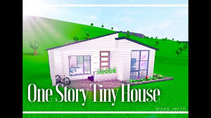 The home is not only innovative, it's also tough due to a custom rolling chassis and sips construction which give extra strength and insulation for all seasons. One Story Modern Tiny House Bloxburg Speedbuild Youtube