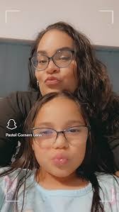 Jeanette Casanova's Instagram, Twitter & Facebook