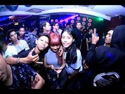 Nikmati kemudahan download house musik terlalu, streaming house musik terlalu, dan lirik lagu platfrom ini disediakan sebgai review saja, jika anda menyukai lagu house musik terlalu silahkan beli album dugem nonstop terlalu hits pada jamannya. House Musik Terlalu Youtube