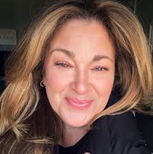 Giving you the inside scoop😉