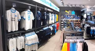 Boutique officielle om | maillots et produits de l'om | boutique om annuler domicile; Boutique Om