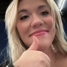 Ashley Gatchell (@AshleyGatchell)