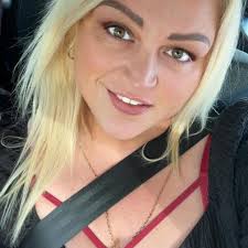 Anyone knows of any shops available to rent in huyton?