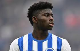 🚨🚨 𝗕𝗥𝗘𝗔𝗞𝗜𝗡𝗚 : A new defensive midfielder is Manchester United's  PRIORITY