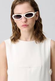 Oval sunglasses for women