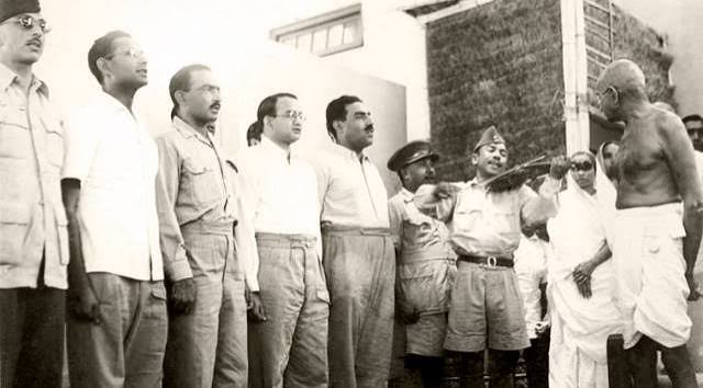 1945 INA trials: a rare glimpse from the lens of photojournalist Kulwant Roy | Research News - The Indian Express